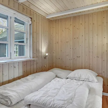 Stunning In Vaeggerlose With Sauna Дом отдыха