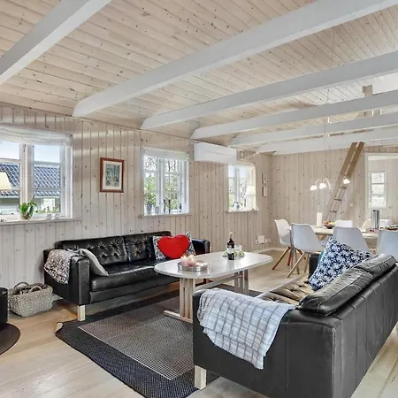 Stunning In Vaeggerlose With Sauna *