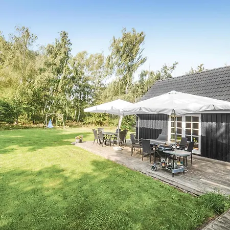 Holiday home Cozy In Vaeggerlose With Kitchen Boto By